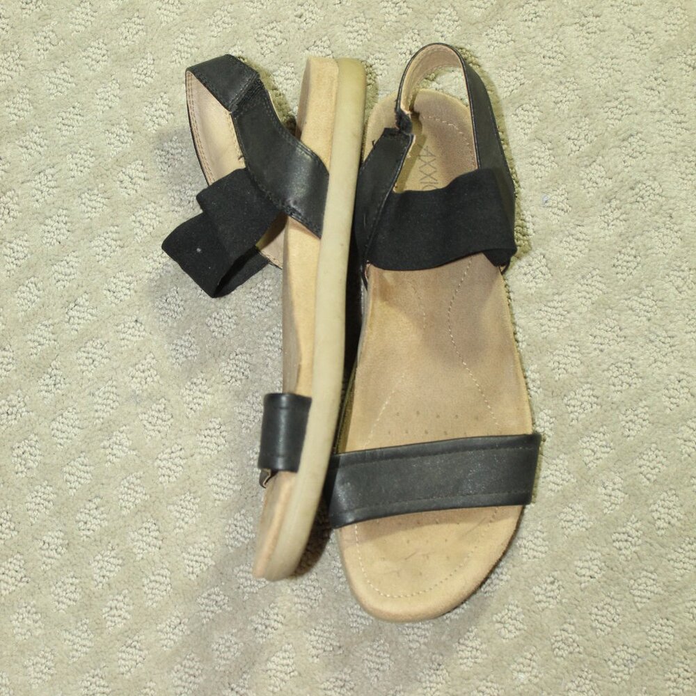 Axxiom Women's 9 Black Stretchy Sandals
